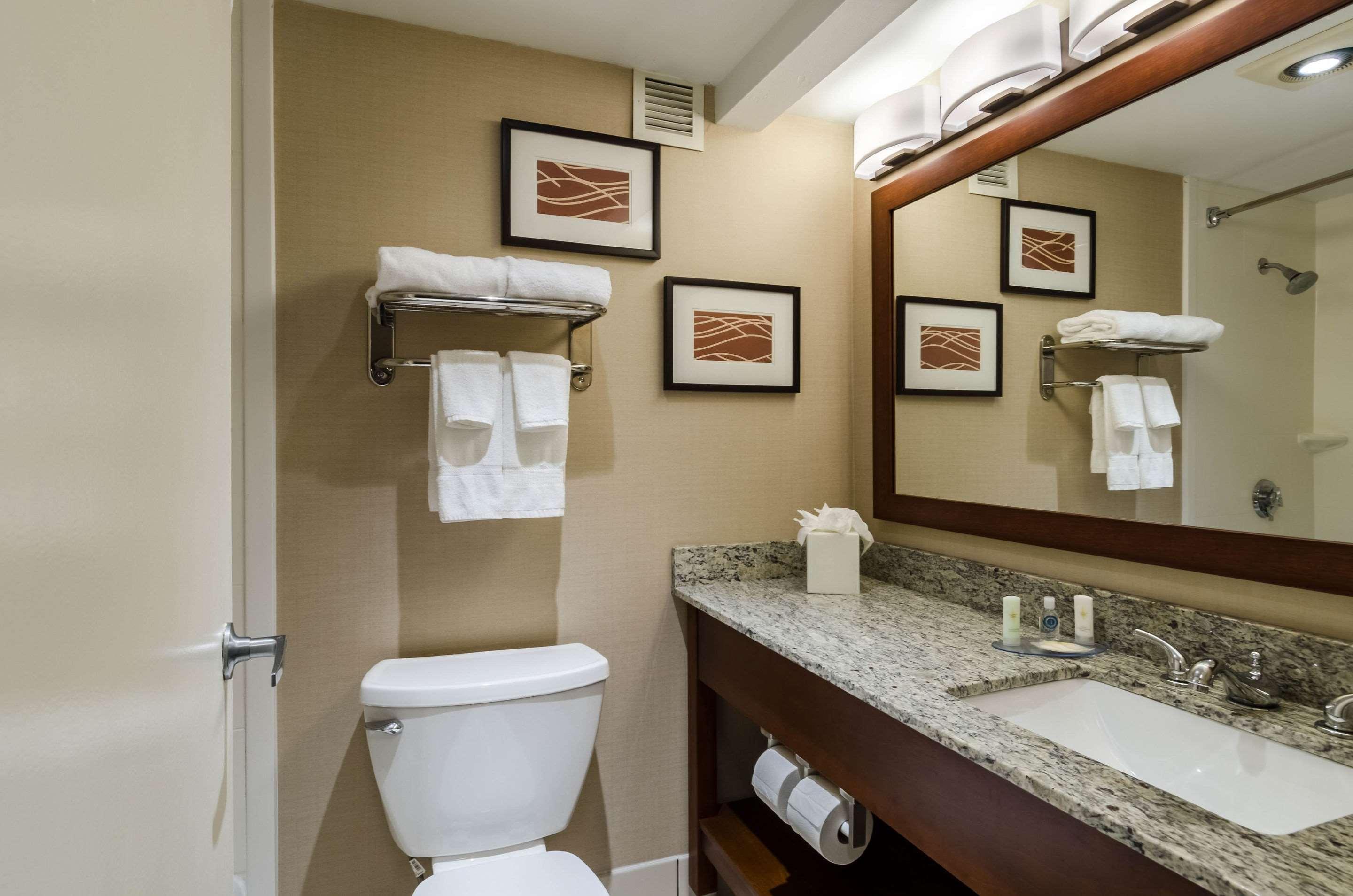 Comfort Inn Randolph-Boston Buitenkant foto