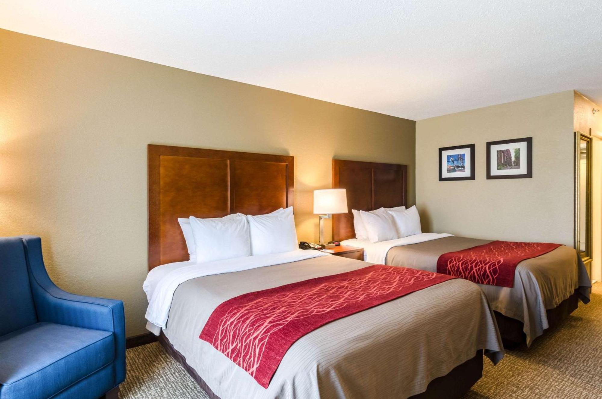Comfort Inn Randolph-Boston Buitenkant foto