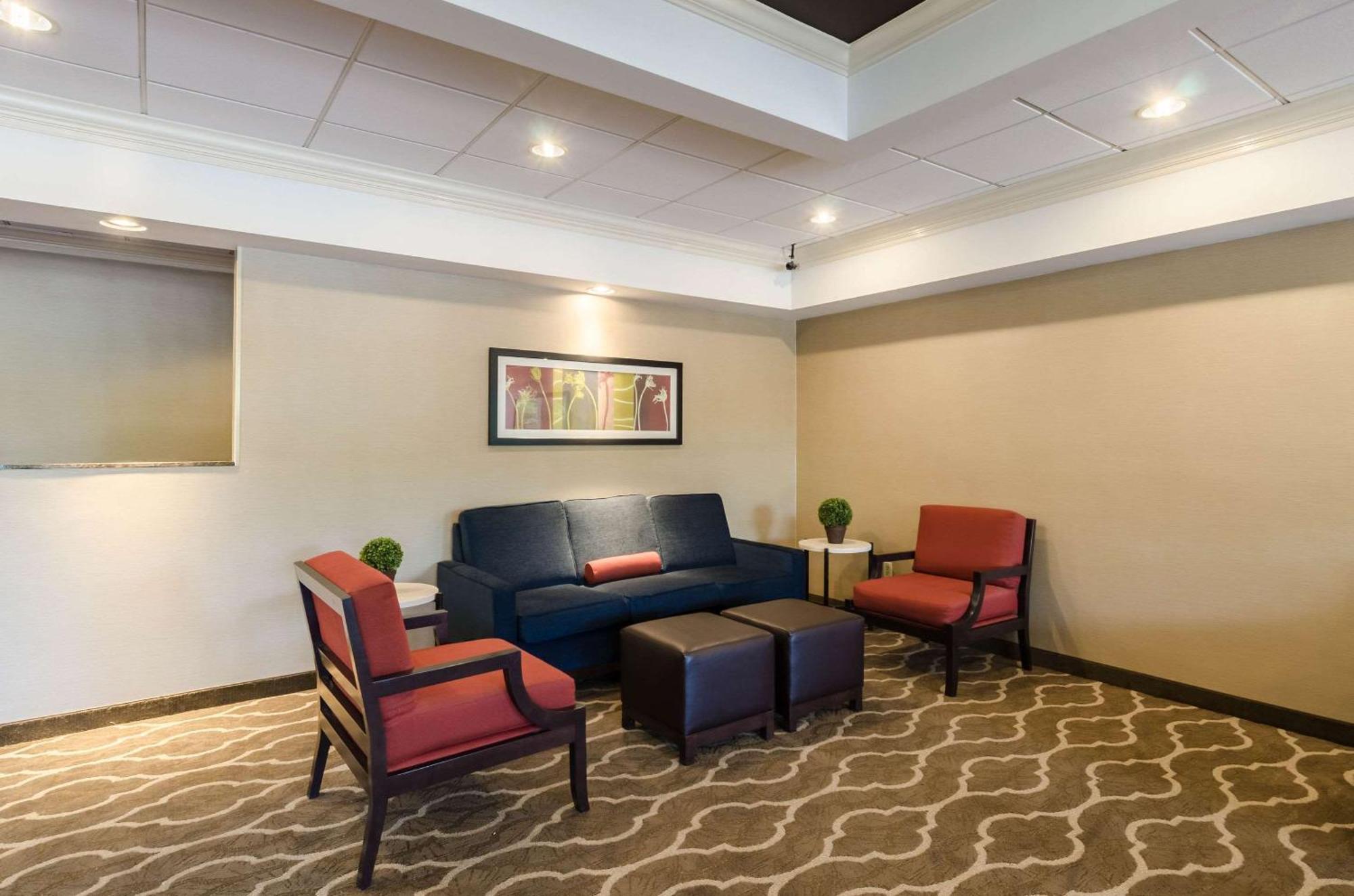 Comfort Inn Randolph-Boston Buitenkant foto