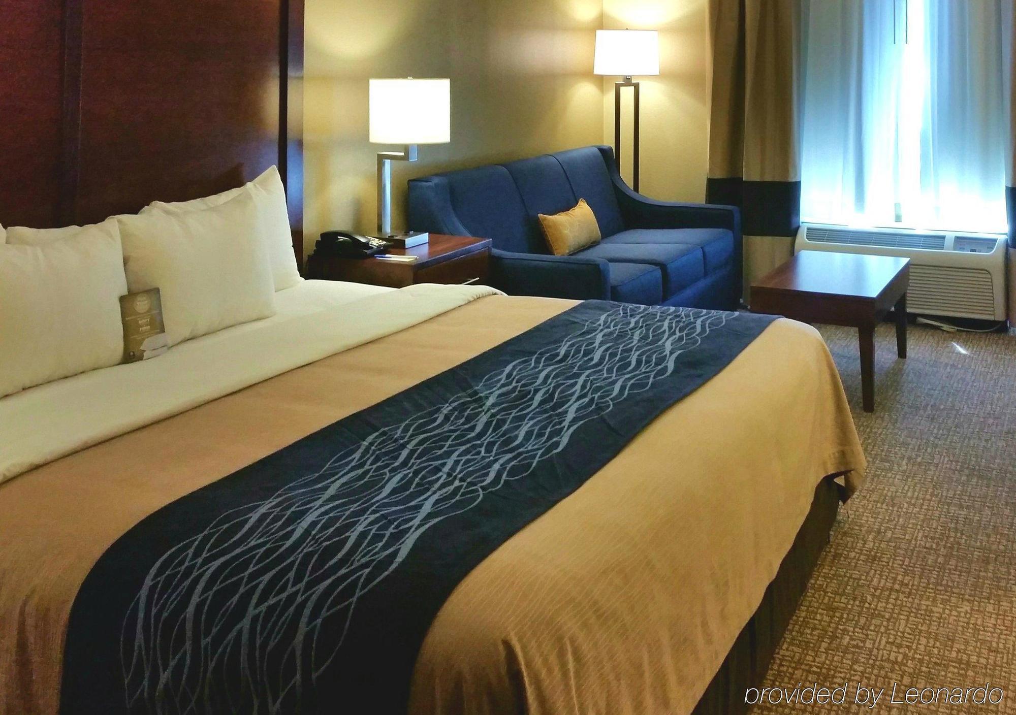 Comfort Inn Randolph-Boston Buitenkant foto